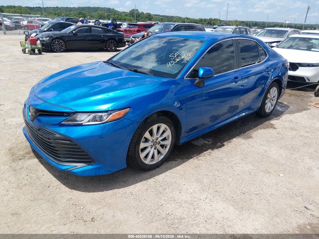 2019 TOYOTA CAMRY LE 2