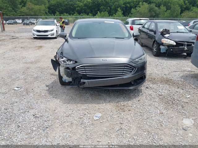 صورة 6 لـ 2018 FORD FUSION SE