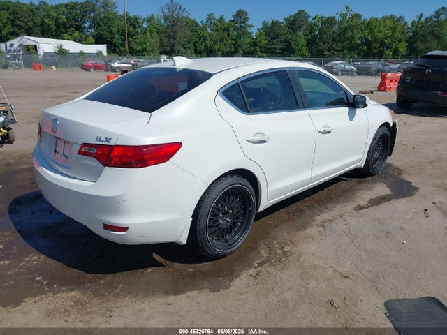 2015 Acura ILX 2.0L — фото 4