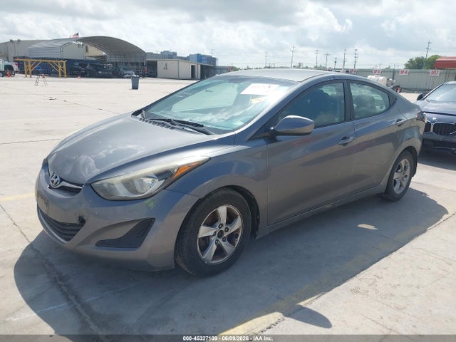 2014 Hyundai ELANTRA SE 照片 2