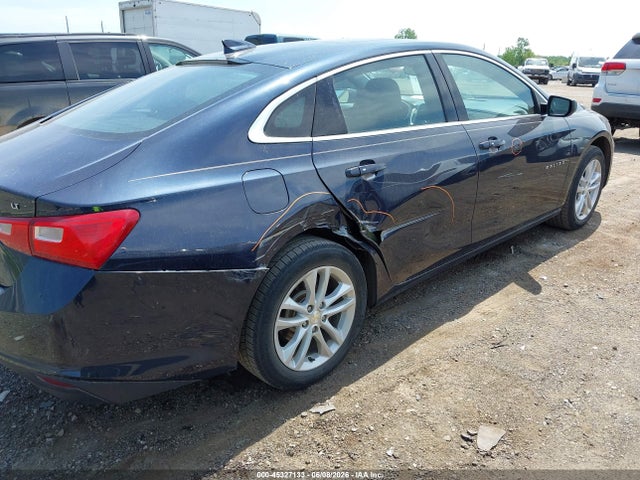 2017 Chevrolet MALIBU 1LT — фото 4