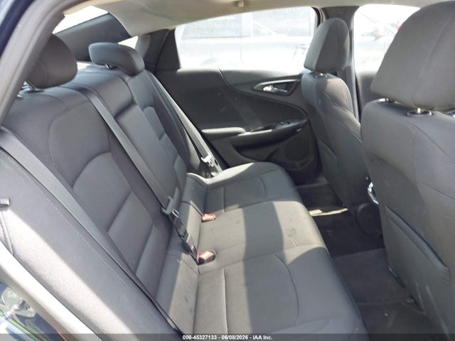 2017 Chevrolet MALIBU 1LT — фото 8