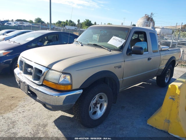 FORD RANGER XLT - 2