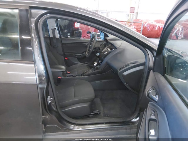 2016 FORD FOCUS SE 照片 5