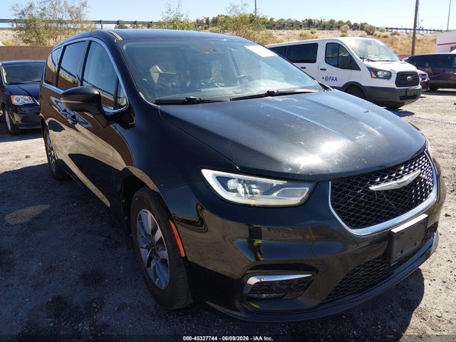 2023 CHRYSLER PACIFICA HYBRID TOURING L