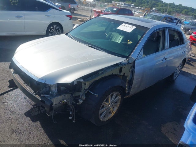 2009 Toyota AVALON LIMITED photo 2