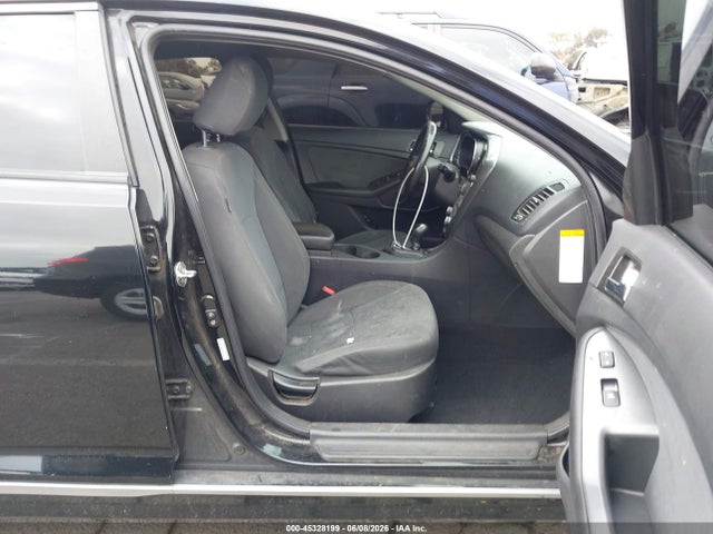 صورة 5 لـ 2013 KIA OPTIMA HYBRID LX