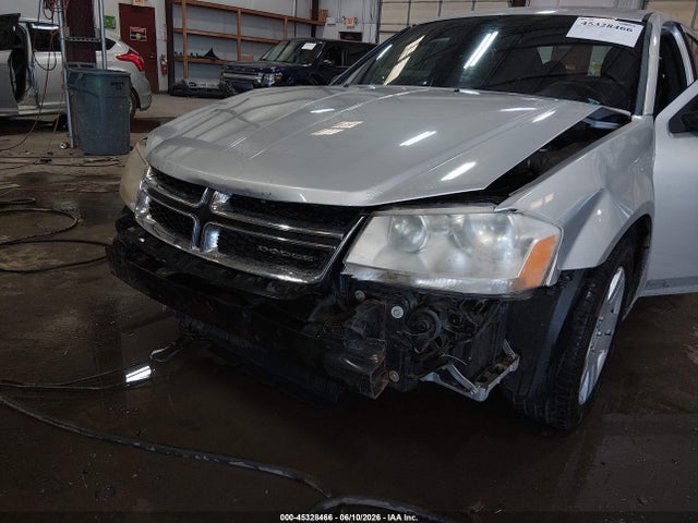 2012 Dodge AVENGER SE — миниатюра 17