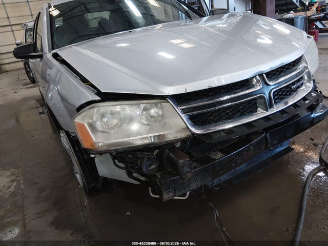 2012 Dodge AVENGER SE — миниатюра 18