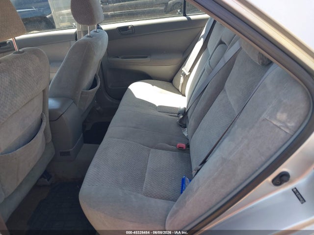 صورة 8 لـ 2004 Toyota CAMRY LE