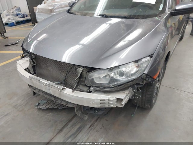 صورة 6 لـ 2016 Honda CIVIC EX-T