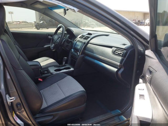 2013 Toyota CAMRY SE photo 5