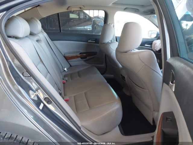 صورة 8 لـ 2012 Honda ACCORD 2.4 EX-L