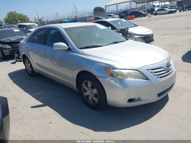 2009 TOYOTA CAMRY LE