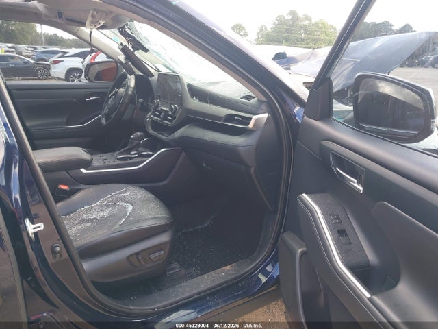 2023 TOYOTA HIGHLANDER XLE 5