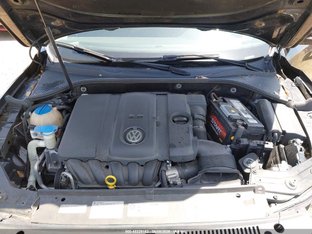 2014 Volkswagen PASSAT 2.5L S — фото 10