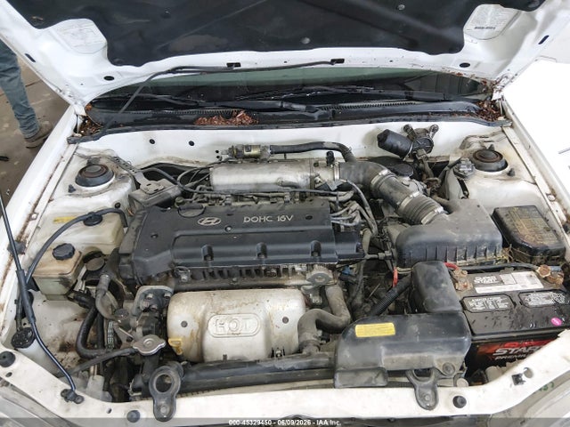 2000 Hyundai ELANTRA GLS — фото 10