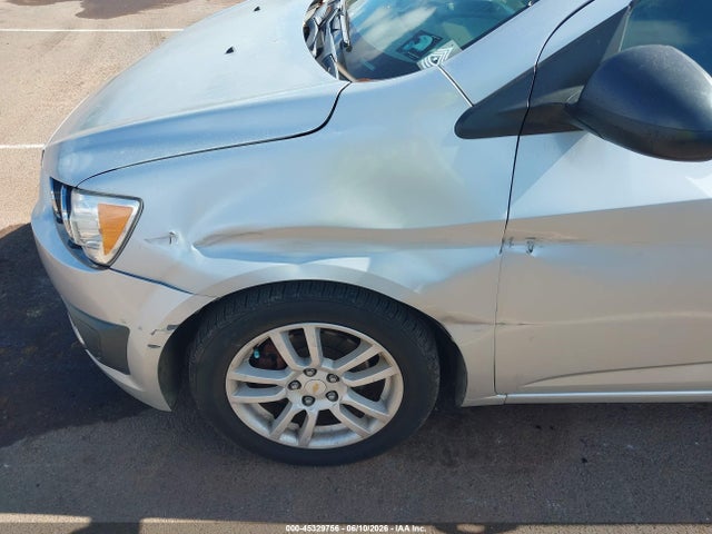 صورة مصغرة 12 لـ 2012 Chevrolet SONIC 2LT