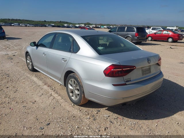 صورة 3 لـ 2018 Volkswagen PASSAT 2.0T R-LINE/2.0T S