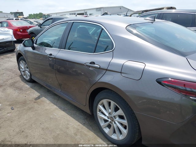 صورة مصغرة 14 لـ 2024 Toyota CAMRY LE
