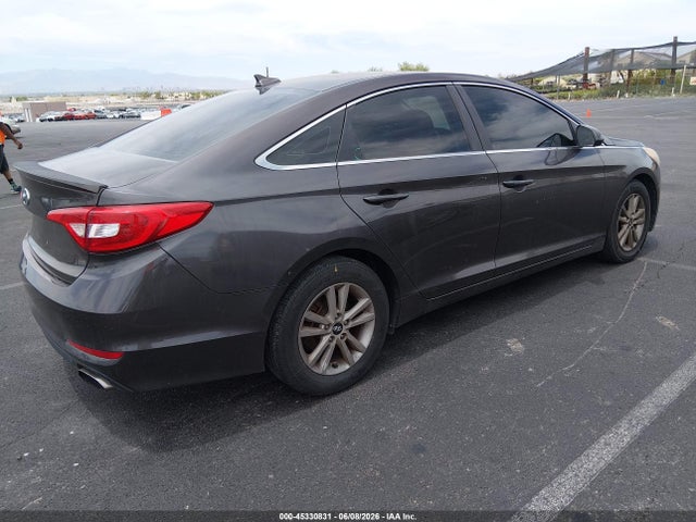 2015 Hyundai SONATA SE — фото 4