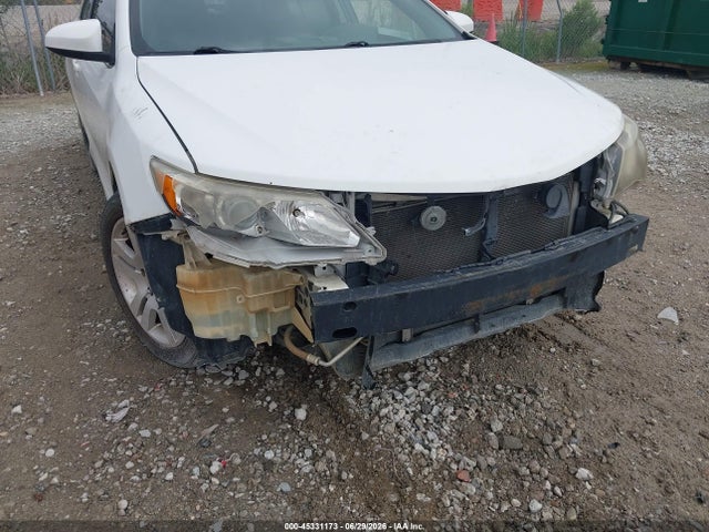 2012 Toyota CAMRY SE photo 6