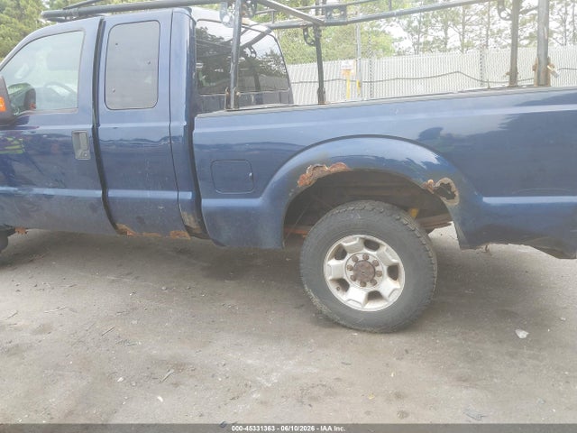 2011 FORD SUPER DUTY F-250 SRW XLT — фото 6