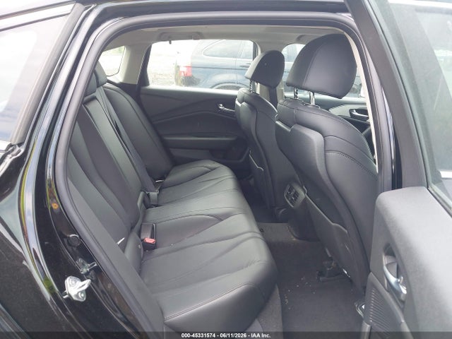 صورة 8 لـ 2023 Acura TLX STANDARD