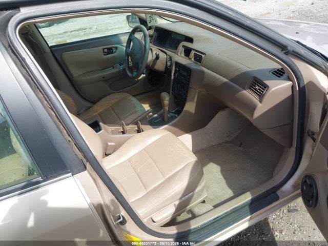 1999 Toyota CAMRY LE V6 photo 5