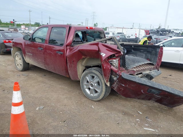 2013 Chevrolet SILVERADO 1500 LT 照片 3