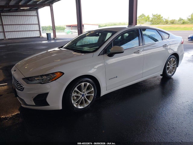 صورة 2 لـ 2019 FORD FUSION HYBRID SE