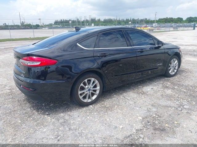 صورة 4 لـ 2019 FORD FUSION HYBRID SE