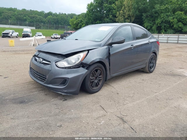 2013 Hyundai ACCENT GLS 照片 2