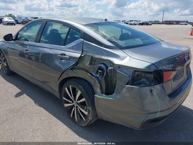 2021 Nissan ALTIMA SR FWD photo 6