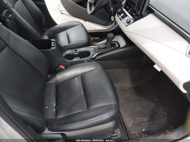 2024 Toyota COROLLA HYBRID LE photo 5