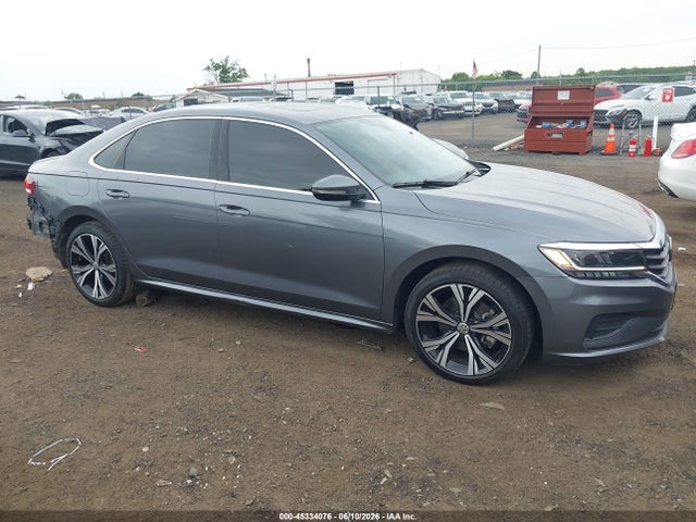 2021 Volkswagen PASSAT 2.0T SE — миниатюра 13