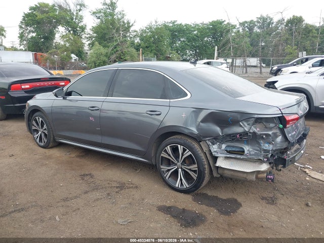 2021 Volkswagen PASSAT 2.0T SE — миниатюра 14