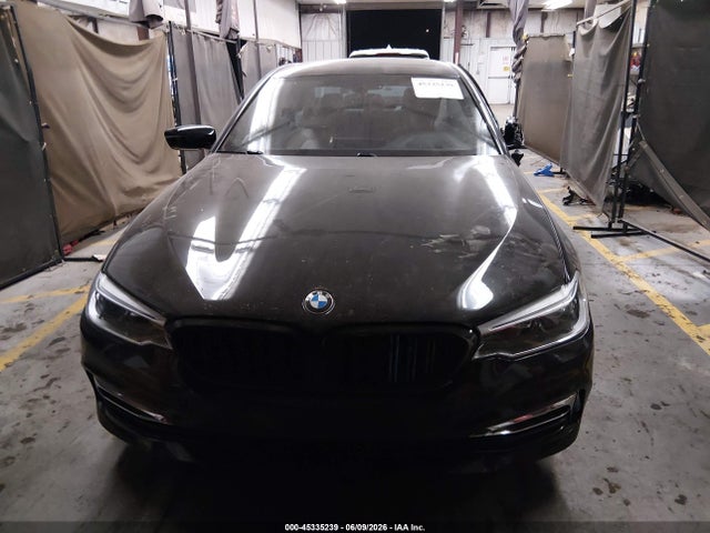 2017 BMW 540I — миниатюра 12
