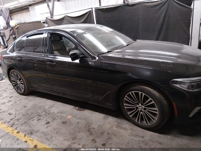 2017 BMW 540I — миниатюра 13