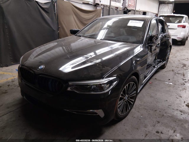 2017 BMW 540I — фото 2