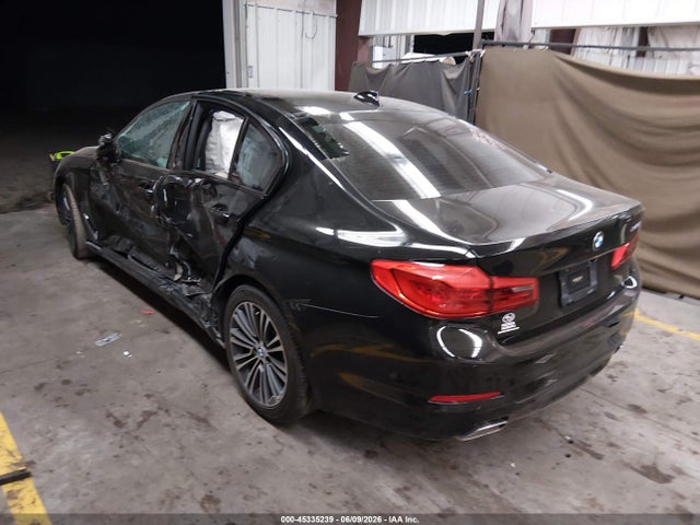 2017 BMW 540I — фото 3