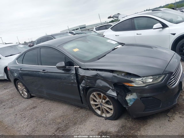 2019 FORD FUSION SE 13