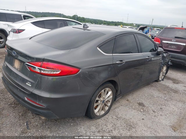2019 FORD FUSION SE 4