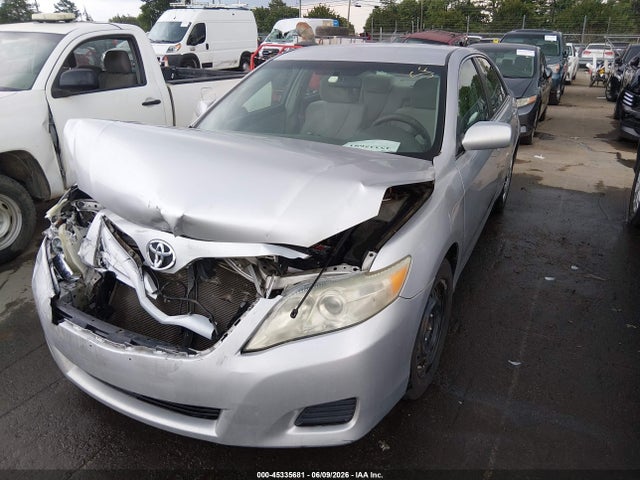 صورة 2 لـ 2011 Toyota CAMRY LE