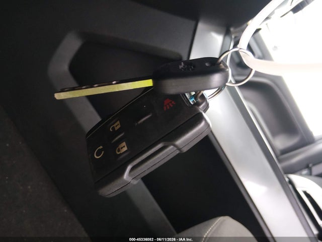 2016 Chevrolet SILVERADO 1500 2LT photo 11