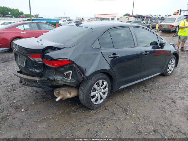 2022 Toyota COROLLA LE photo 4