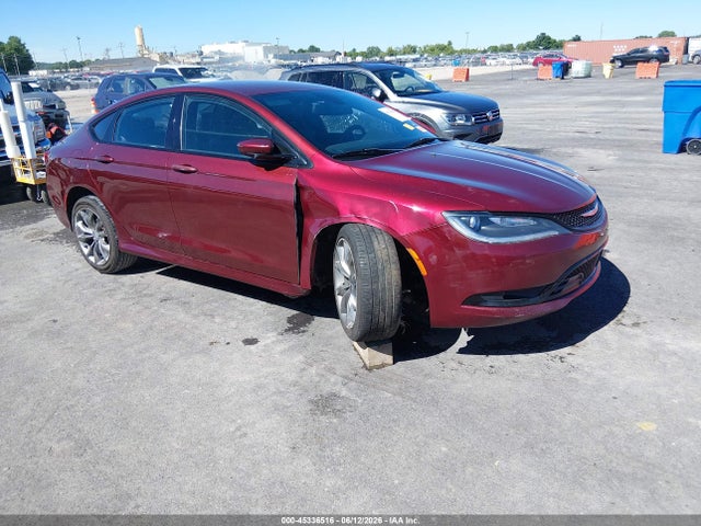 صورة 1 لـ 2015 Chrysler 200 S