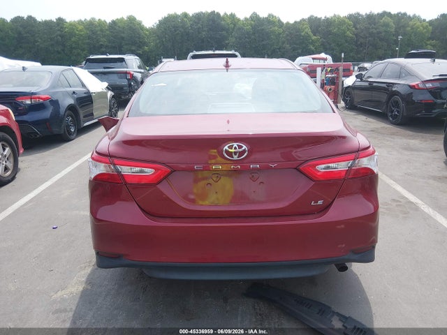 2019 TOYOTA CAMRY LE 17