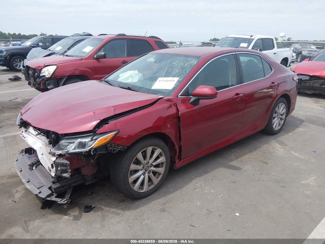 2019 TOYOTA CAMRY LE 2