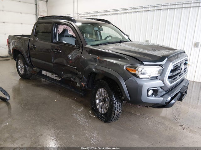 2017 TOYOTA TACOMA SR5 V6